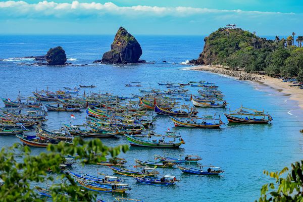 wisata pantai papuma jember